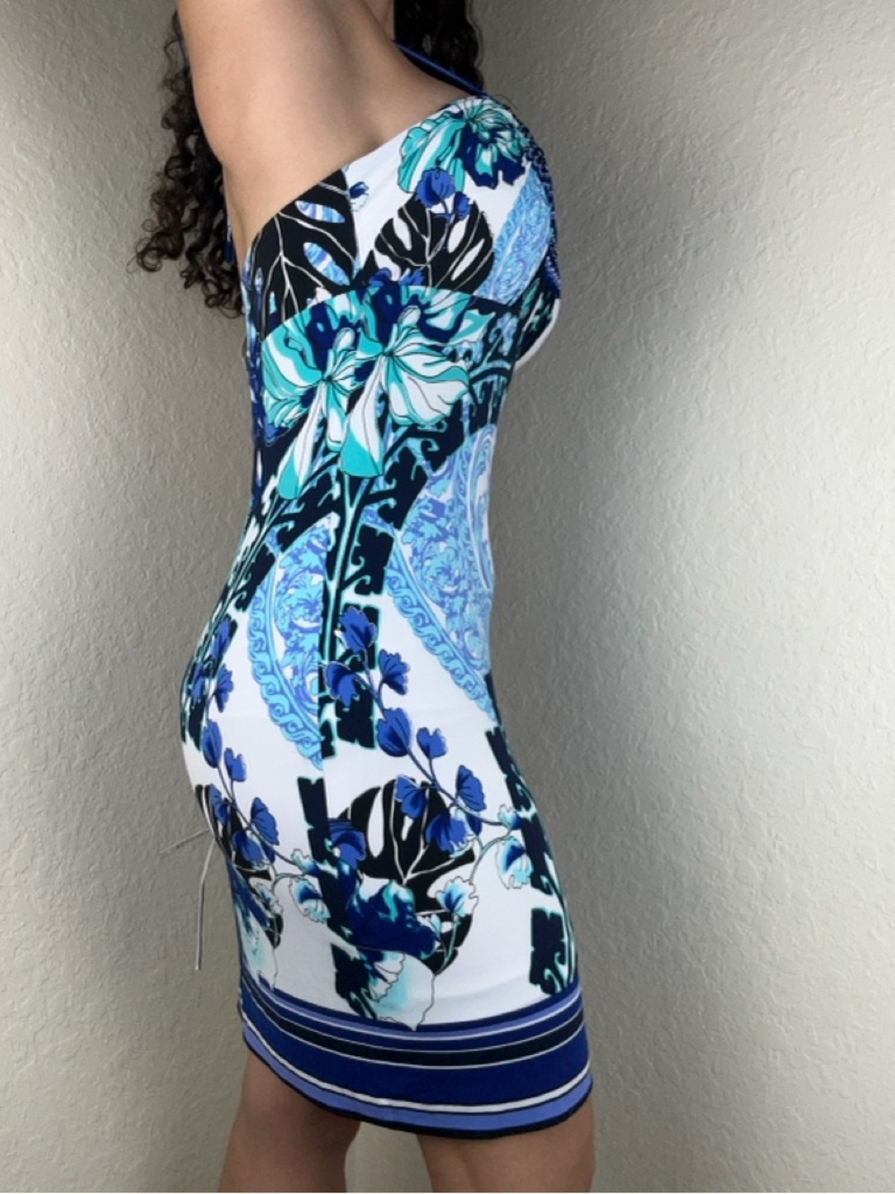 Cache Blue Paisley Halter Mini Dress Size 4 Bodycon Lined Built-In Bra NEW - Picture 4 of 10